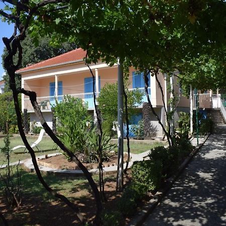 Apartman Morovic Sveti Filip i Jakov Exterior photo