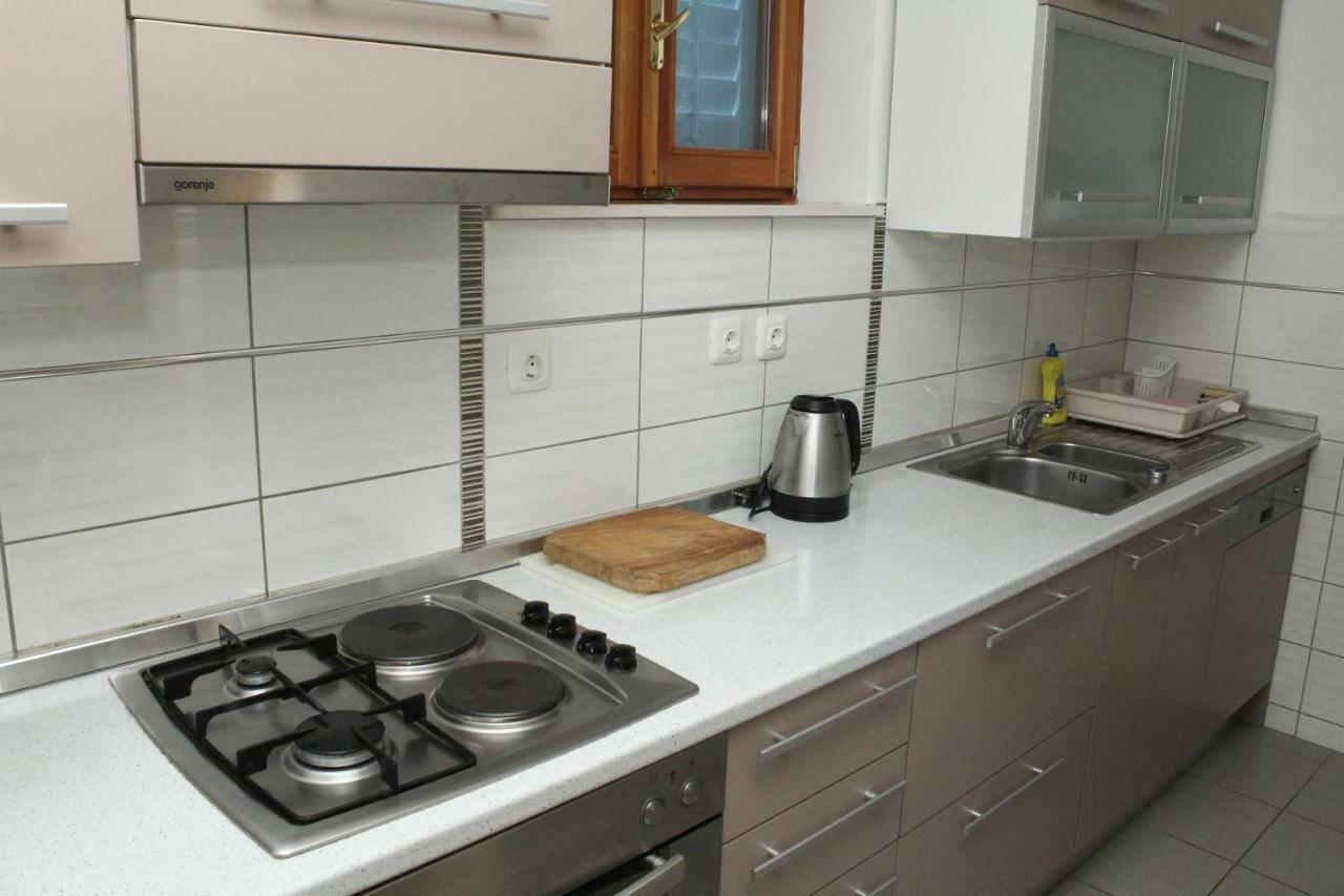 Apartman Morovic Sveti Filip i Jakov Exterior photo